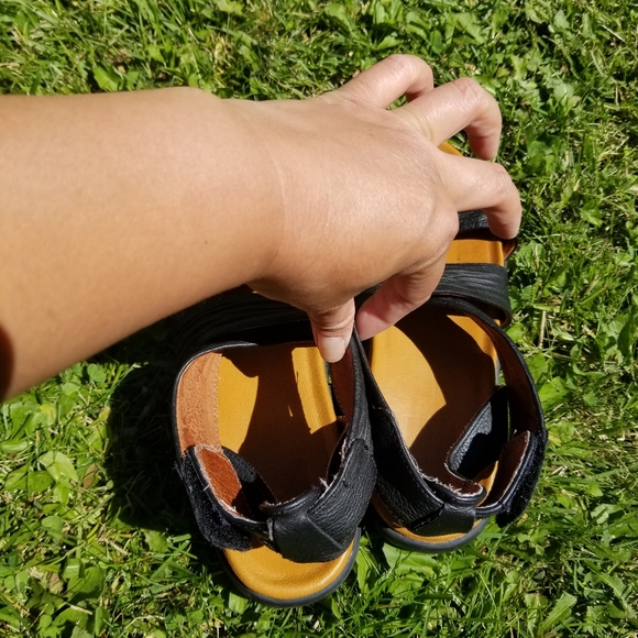 Cougar Bolero Sandal - Picture 3 of 7